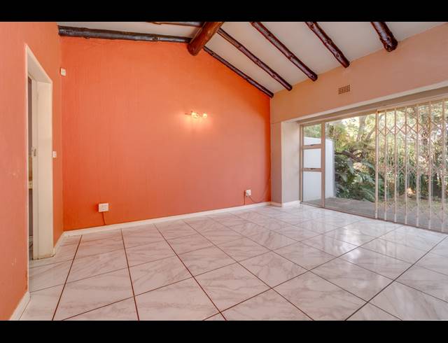 5 BEDROOM HOUSE FOR SALE IN WELTEVREDEN PARK